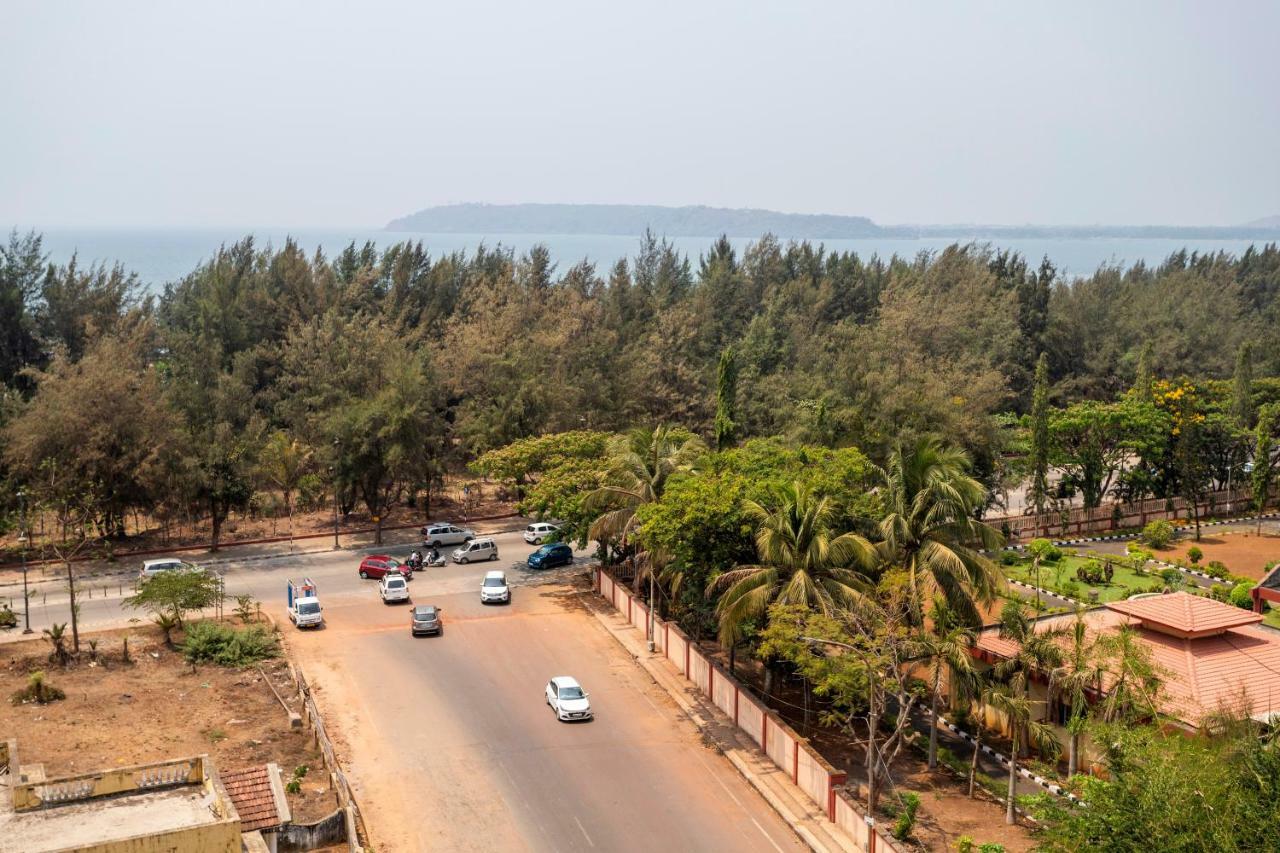 Varanda Do Mar Hotel Panaji Bagian luar foto